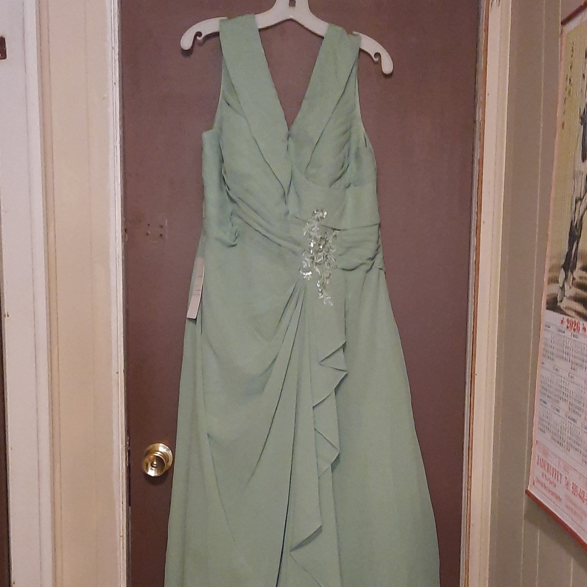 light green floral bridesmaid dresses Sleeveless Formal Dress with Embellishment Package Contents