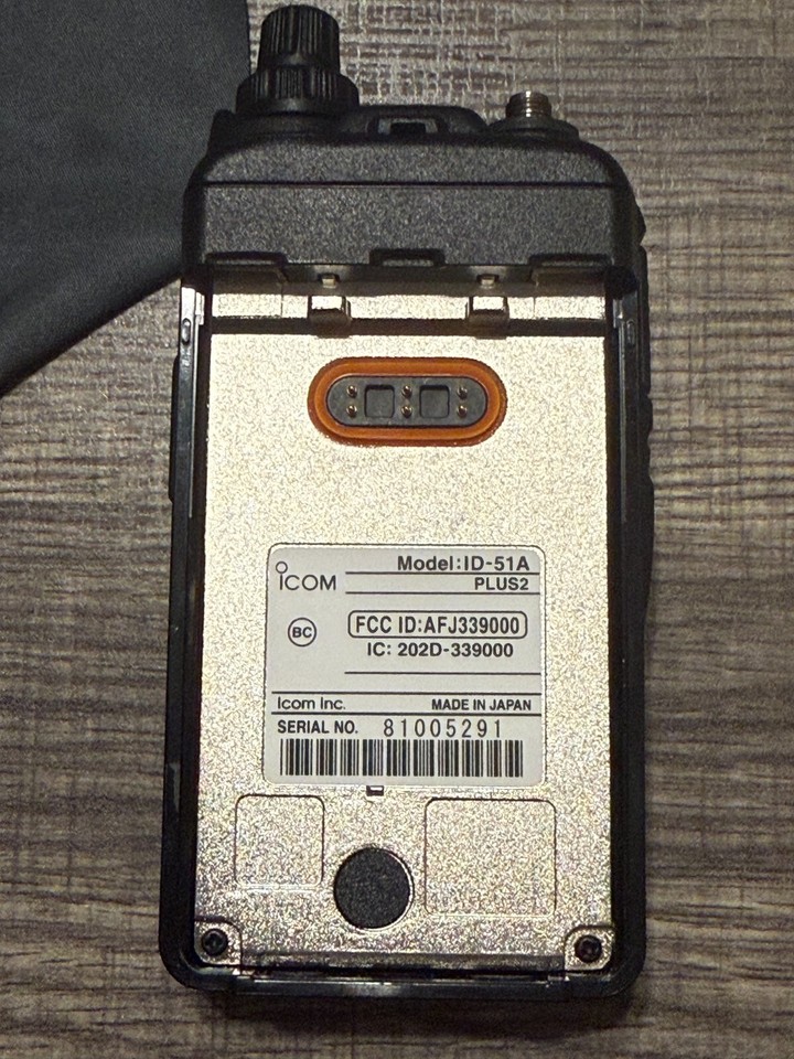 ICom ID 51a Plus 2 With Extra Battery And RT Systems Software And Cable Icom id 51a plus 2 with extra battery and rt systems software and cable