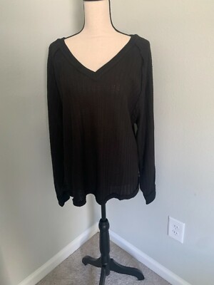 Love Riche Women's Black Thick Knit V-Neck Sweater Size Small NWT