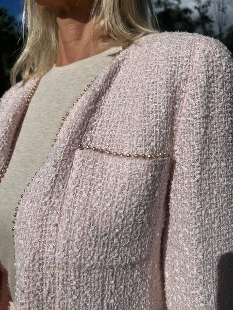 Traje Falda CHANEL Rosa Tweed 2 Piezas Con Perlas Talla 40 Mujer Foto 4 de 4