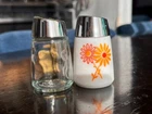 VINTAGE STARLINE 902 SALT AND PEPPER SHAKER ORANGE FLOWER MILK GLASS