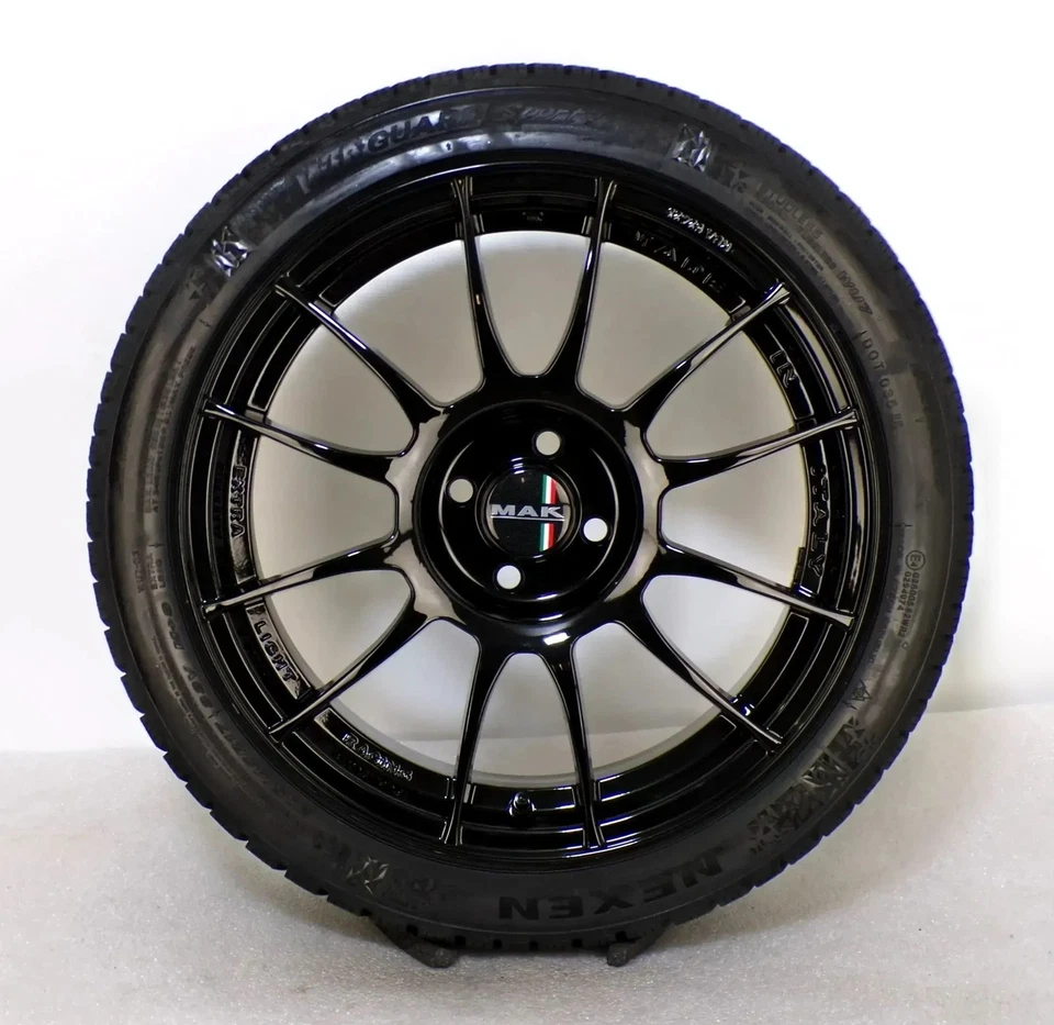 Fiat 500e Cabrio FA1 MAK XLR Radsatz 7Jx17 Et 35 Schwarz Glanz 205/45R17 Nexen - Bild 3 von 4