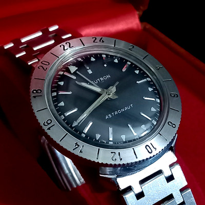 VINTAGE SPACE LUNAR BULOVA ACCUTRON SPACEVIEW ASTRONAUT GMT M9 WATCH 