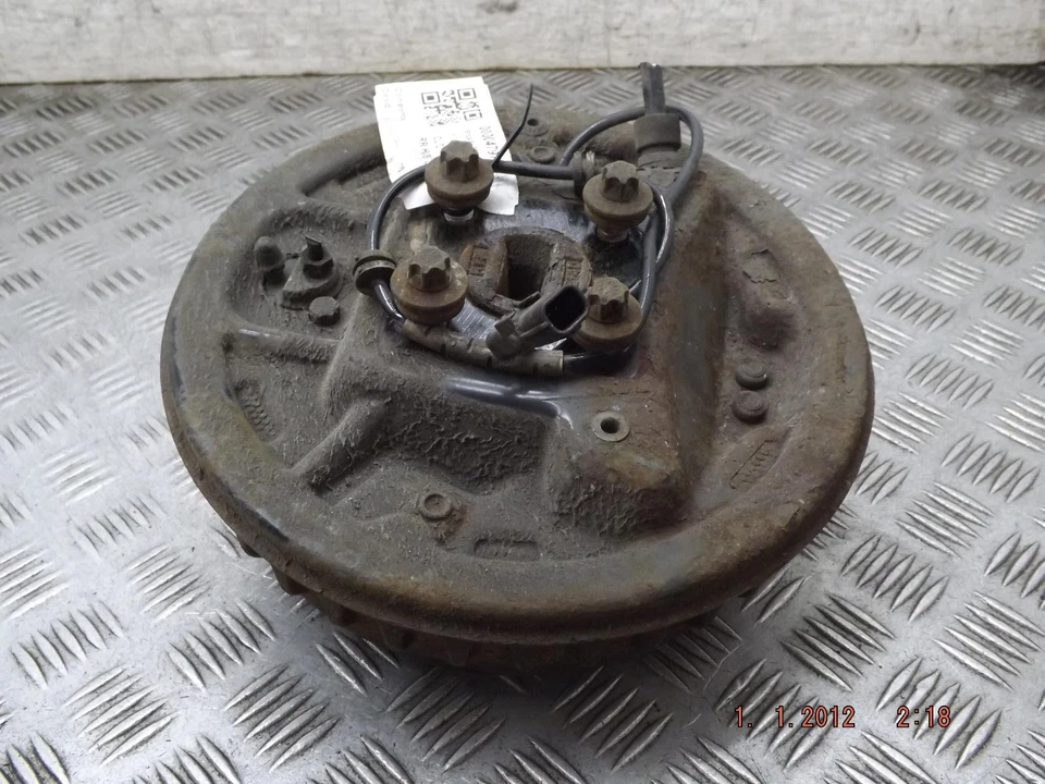 Buje trasero derecho fuera de juego Renault Clio con ABS Mk4 0,9 gasolina 13-20B Foto 2 de 4