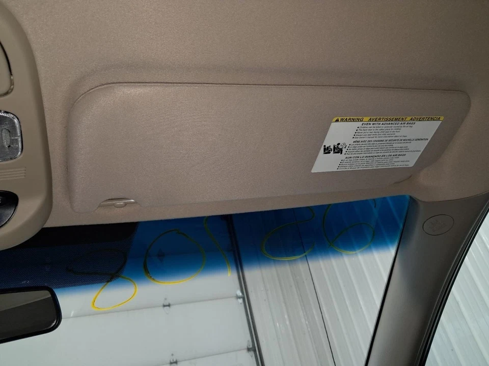 Toyota Sienna 2010 pasajero derecho parasol bronceado OEM usado 268-10998R Foto 2 de 4