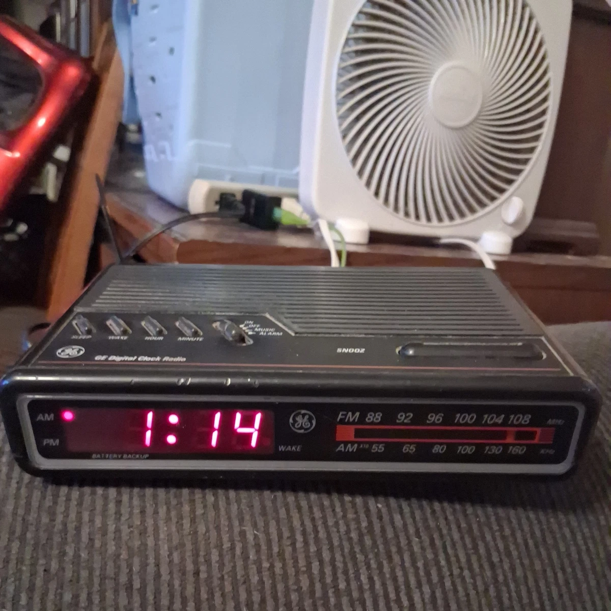 25+ GE Vintage/Retro Digital Alarm Clocks & Clock Radios for sale