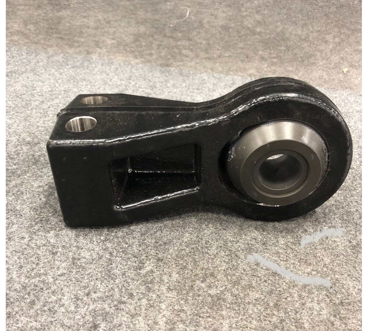 ◆あご当て Cozina型 HillClamp Ebony 4/4 Black Ace ARTICULATING Implement Hitch, Category 4, for