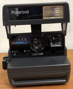Polaroid 636 Close Up ~ Instant Camera ~ With Built-In Flash