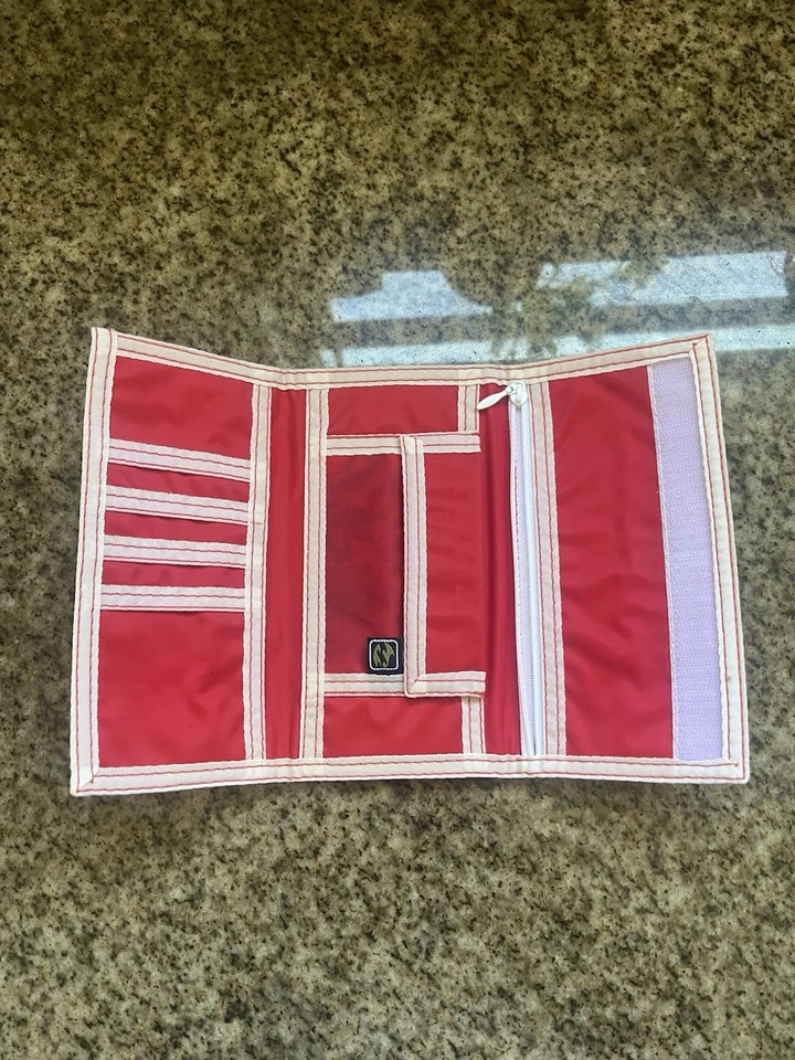 Cartera de colección Y2K Billabong para mujer triple pliegue ropa de surf flores rosas Foto 3 de 4