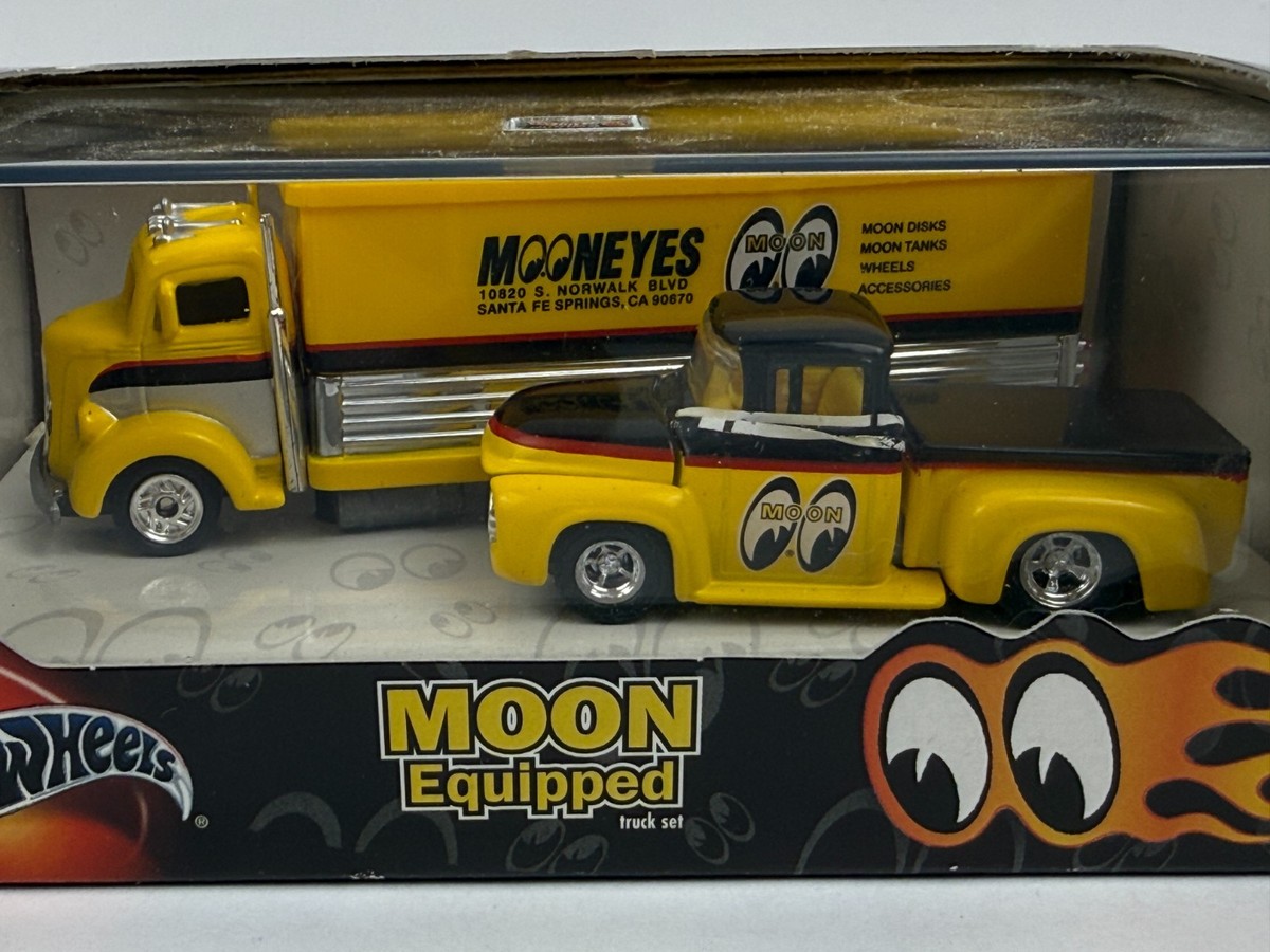 Hot Wheels 100 Moon Equipped 2 Car Set Mooneyes 1938 Ford Coe for