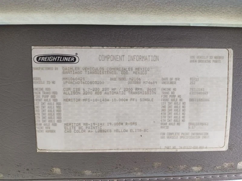 Panel de moldura de puerta delantera derecha Freightliner M2 2012 (9936274 Foto 4 de 4