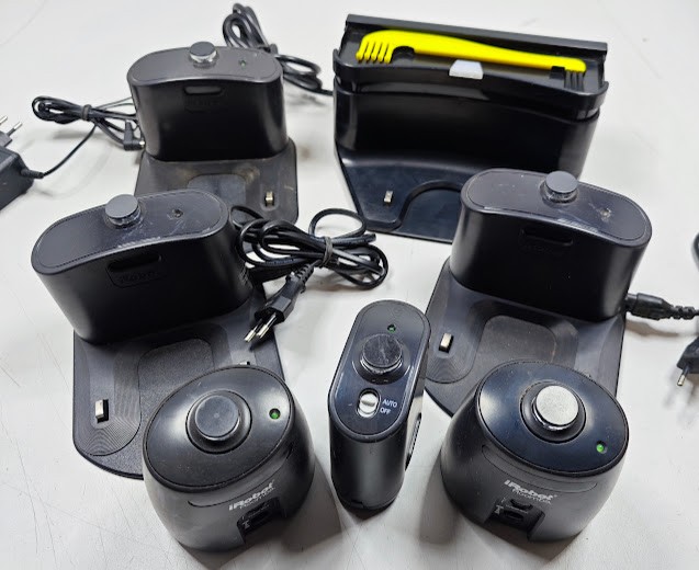 Lote De 7 iRobot Roomba Carga Estaciones - Laboral, Usado, a Varios Modelos