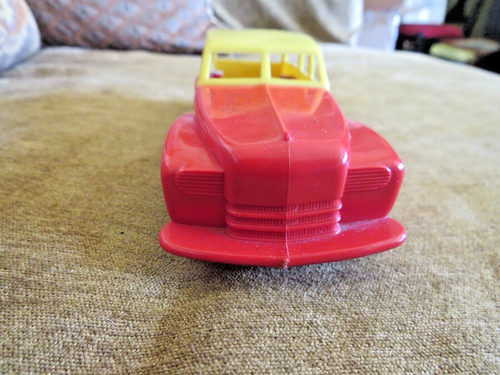 VINTAGE EARLY 1950s TRIUMPH USA 7" L HARD PLASTIC WOODY STATION WAGON TOY CAR - Picture 3 of 10