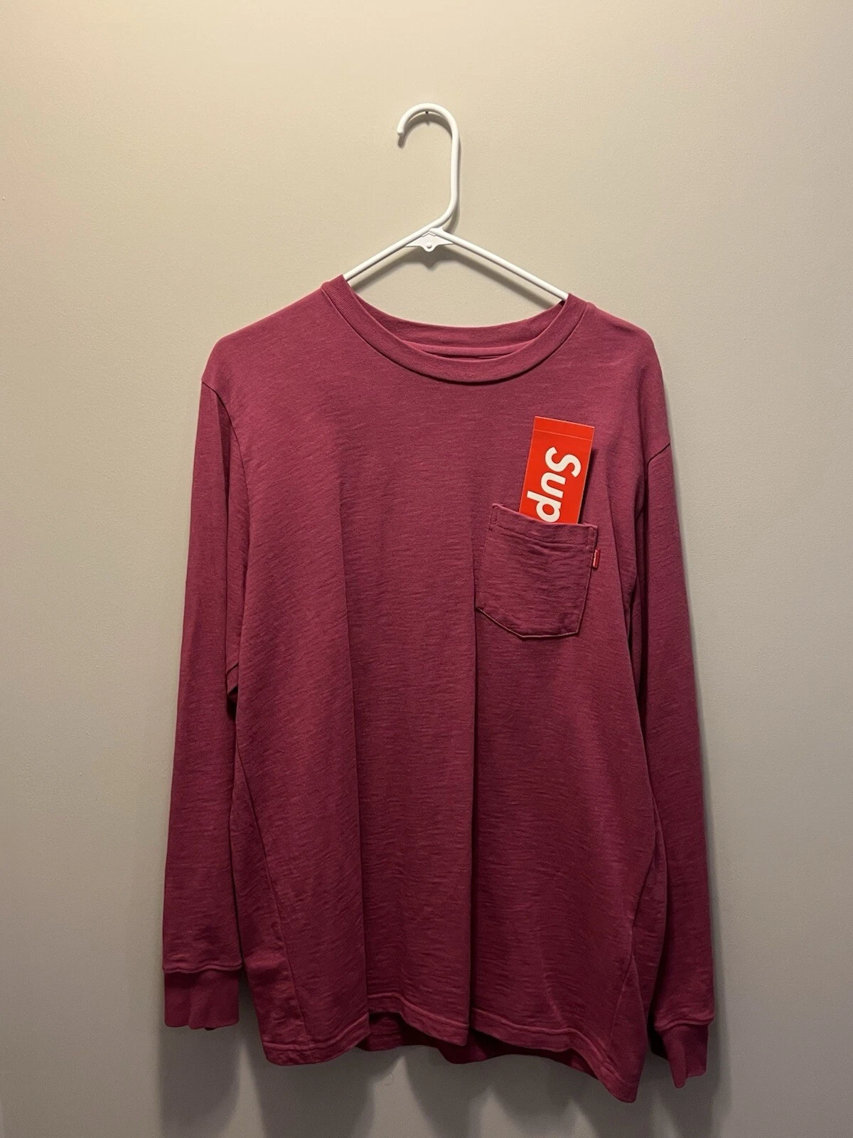 T shirt Supreme manches longues poche magenta grand EXCELLENT ÉTAT ! AUTOCOLLANT ICONIQUE !