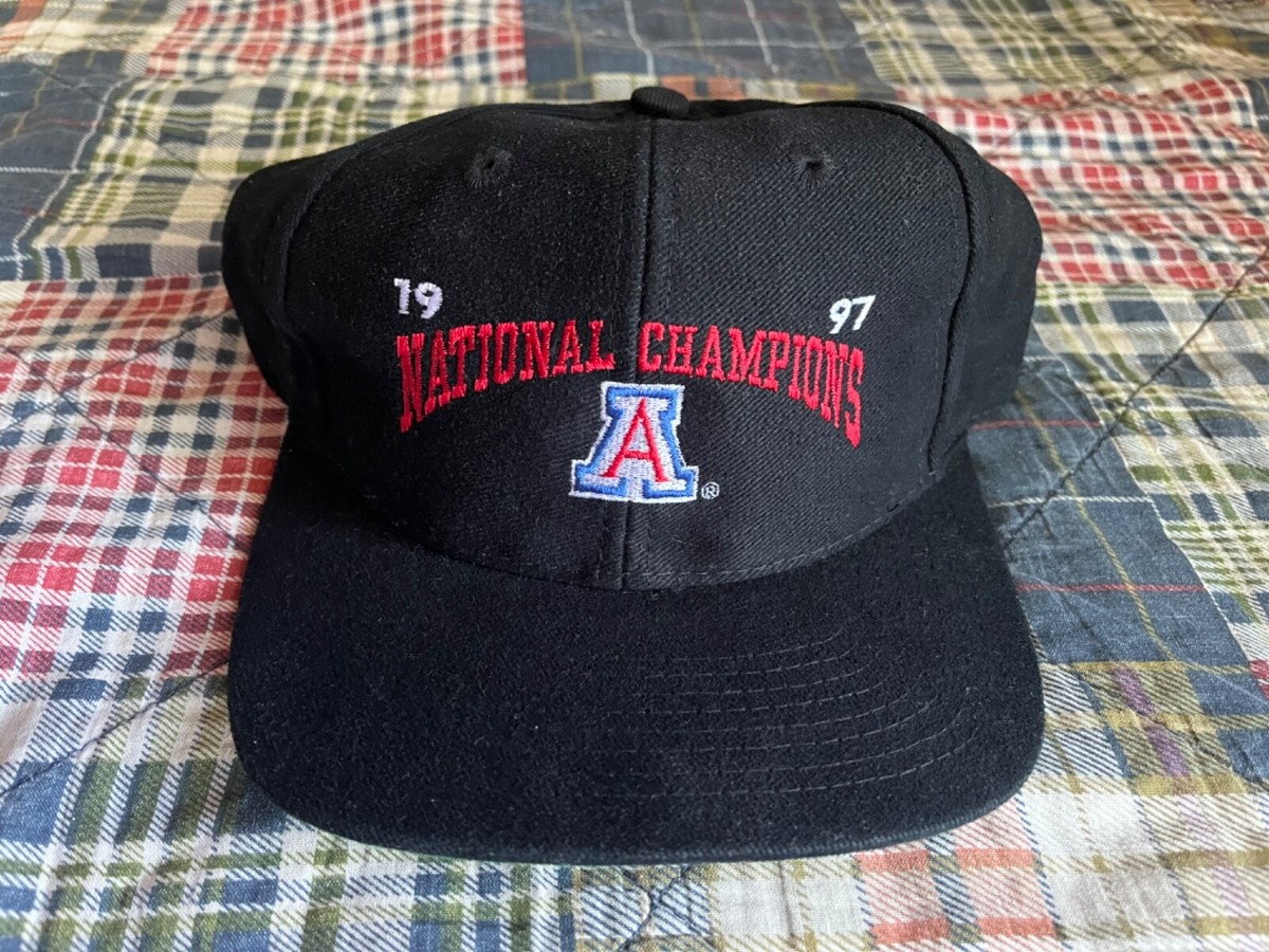 New Vintage 90s 1997 National Champions Arizona Wildcats NCAA