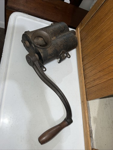 Antique Cast Iron Table Top Tobacco Chopper Shredder Cutter Grinder Hand Crank