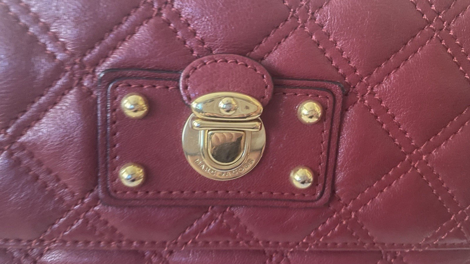 Marc Jacobs Burgundy Quilted Leather Shoulder Bag With Gold Chain image 8