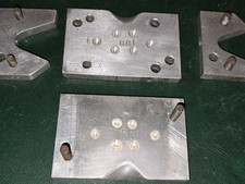 Moule à Plombs Pyramide F155 - 80/110g - PAWIS Pêche Surf-Casting