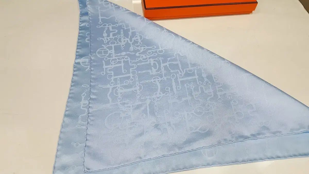 Hermès Silk Scarf 45cm Solid Pattern Excellent Co… - image 3