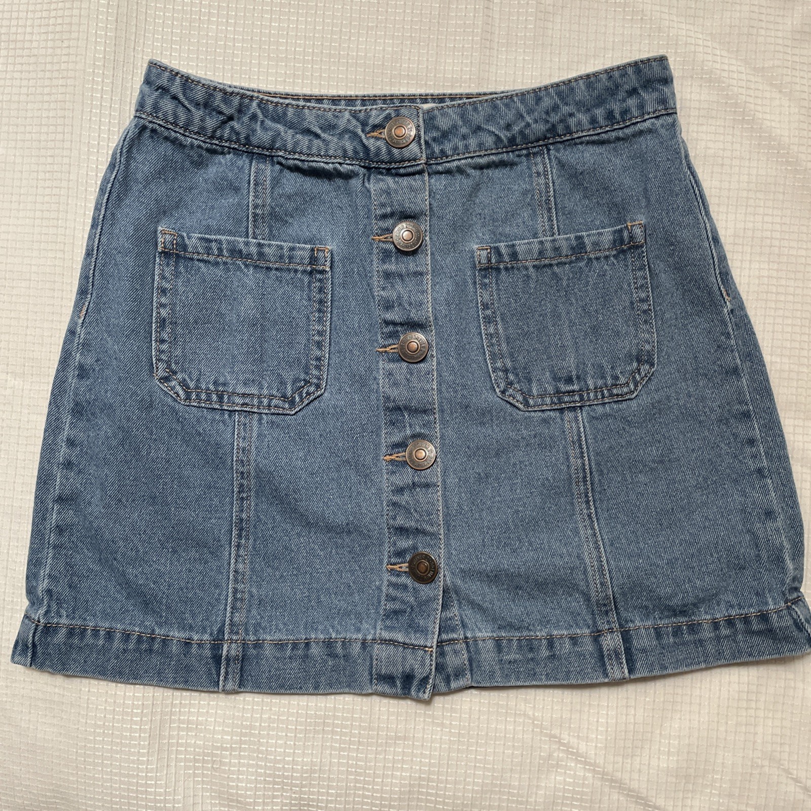 Woman’s Forever 21 Denim Button Up Front Pockets Mini Skirt Size Small S