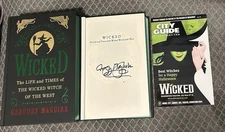 GREGORY MAGUIRE SIGNED WICKED COLLECTOR’S ED HC BOOK NYC 10/24/24 +PROOF PHOTO