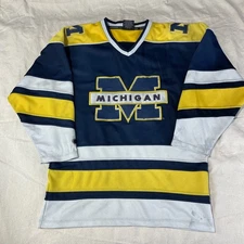 University of Michigan Hockey Jersey Mens Medium M Blue College Football Logo