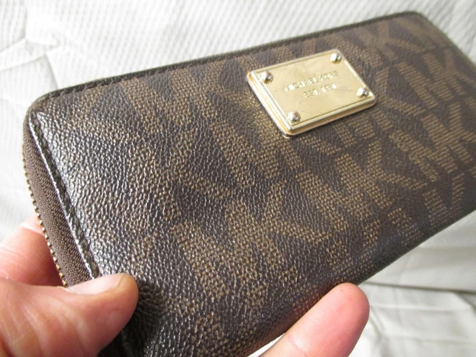 Бумажник Michael Kors коричневый фирменный Jet Set континентальный на молнии вокруг - Изображение 3 из 4