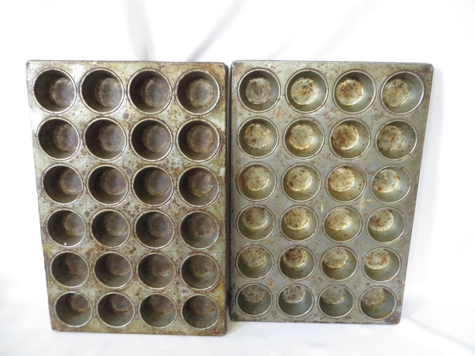 Vintage Commercial Muffin Pan Set 24 Cup Steel Baking Trays Industrial Bakeware
Opens in a new windo