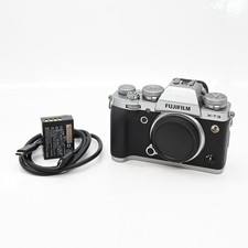 Fujifilm X-T3 Mirrorless 26.1MP Digital Camera 704