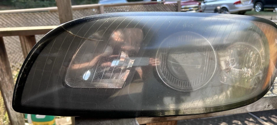 06 - 10 VOLVO C70 LEFT DRIVER HALOGEN HEADLIGHT LIGHT LAMP OEM - Image 3 of 4