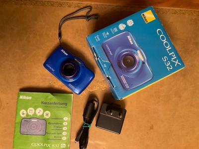 Nikon Coolpix S32, blau, waterproof 10m, shockproof 1,5 m