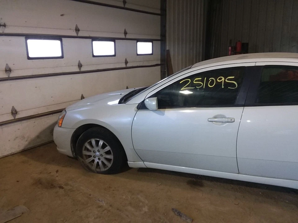 Ткань ковшеобразная для переднего сиденья пассажира с руководством подходит для 07–12 GALANT 2106980 - Изображение 2 из 4