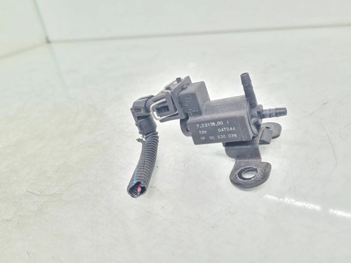 Opel Zafira A 2004 Diesel 74kW Turbolader Druckwandler Magnetventil 90530039