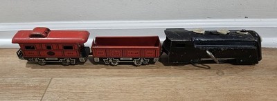 Vintage Lot Of 3 Marx Tin Wind Up Metal Trains - Works And Drives But NO SPARKS