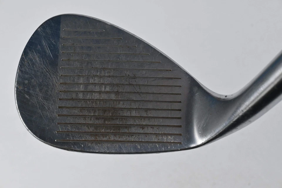 Nike VR V-Rev Lob Wedge / 60 Degree / Stiff Flex Dynamic Gold Shaft - Image 2 of 4