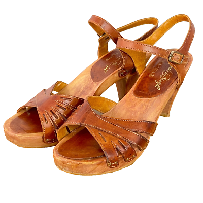 Vintage 1970s brown leather sandals 8 wood platform heels open toe