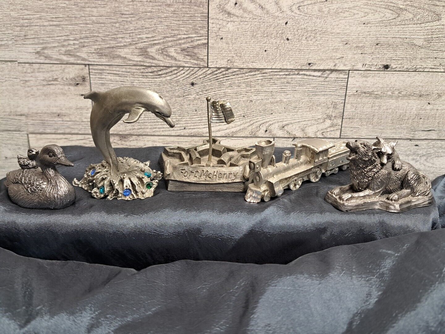 Picture 1 of 24