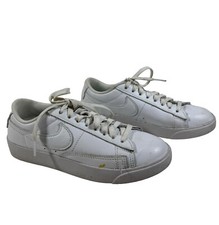 Nike Blazer Low Triple White Leather Sneakers Women  s Size 6