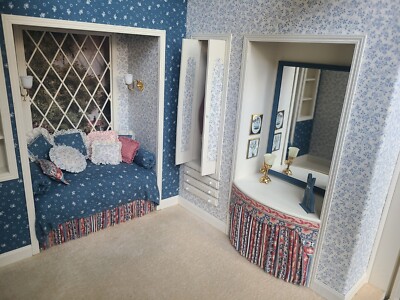 Artisan Dollhouse Miniature Bedroom Reading Nook Roombox 1:12