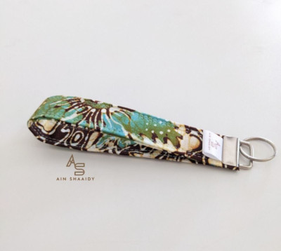 Keychain Wristlet 7'' Key Holder Handmade In Green Batik Asli Malaysia Gift Idea