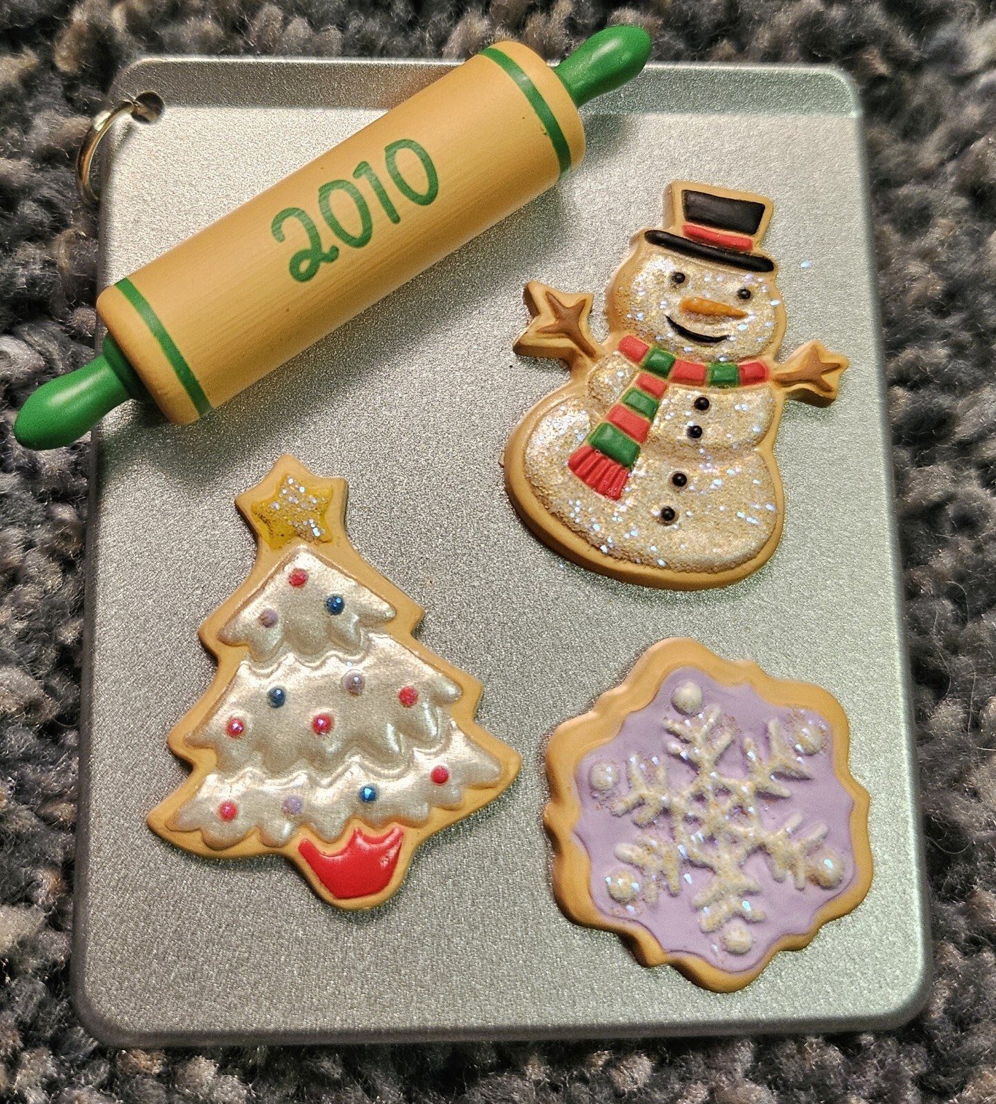 Hallmark Keepsake Ornament Season's Treatings 2010  Special Edition Baking sheet