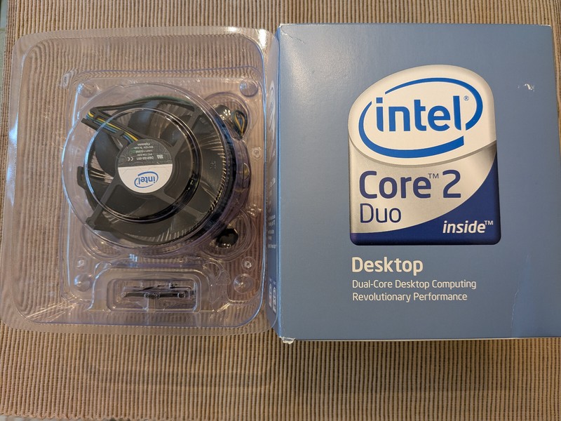 Intel  Socket LGA775 Copper Core CPU Heat Sink Cooling Fan #D60188-001