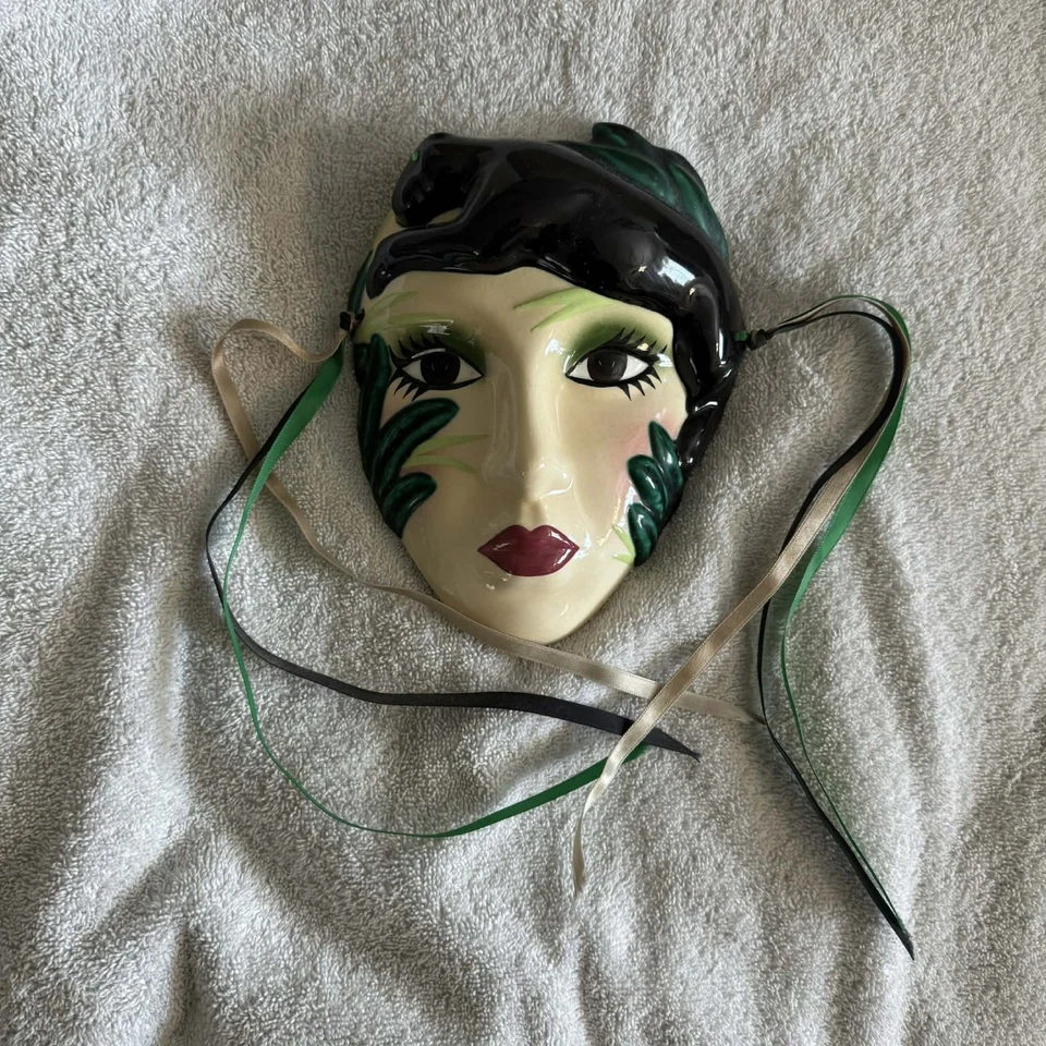 Máscara facial vintage exótica pantera selva colgante de pared Foto 2 de 4