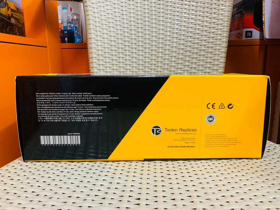 Tonkin Replicas 627K Wheel Tractor-Scraper 1/50 Scale Die-Cast Model TR80002 - Image 3 of 4