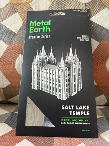 Pacchetto 10 kit Metal Earth modello in acciaio 3D: spazio, architettura, veicoli e altro - Foto 23 di 24