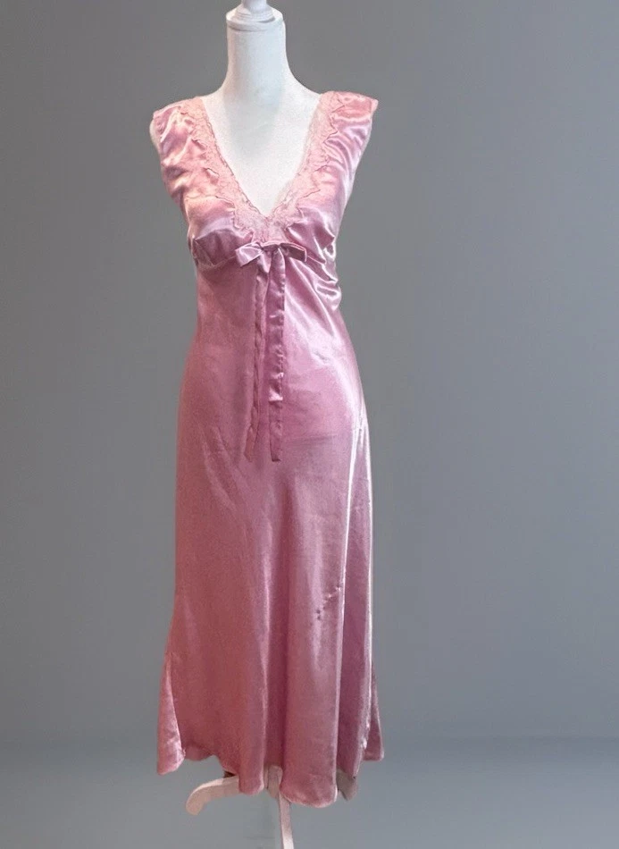 Camisón vintage estilo años 30 rosa satinado ribete de encaje antiguo Hollywood glamoroso sin cordones Foto 2 de 4