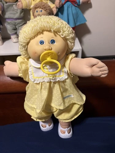 Cabbagepatch 1985 UT  From Taiwan Lemon Loops Blue Eyes HM4 Smoke Free Minty