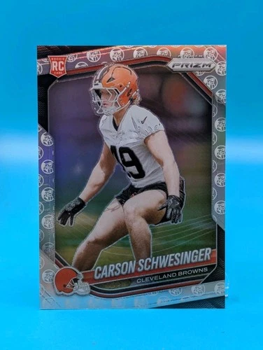 2025 Panini Prizm Football White Knight Carson Schwesinger #384