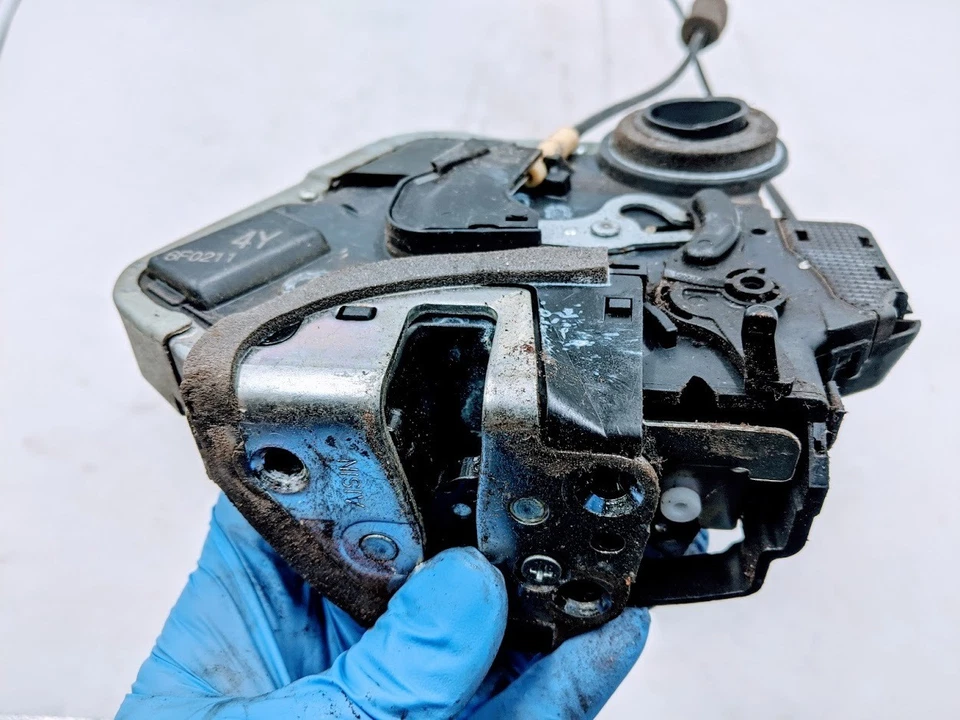 PESTILLO CERRADURA PUERTA TRASERA IZQUIERDA SUZUKI GRAND VITARA 2006 Foto 2 de 2