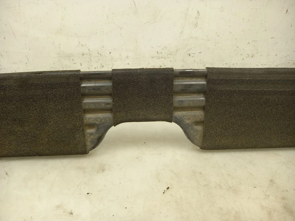 01-07 TOYOTA SEQUOIA ОГРАНИЧЕННОЕ УСИЛЕНИЕ ЗАДНЕГО БАМПЕРА - Изображение 3 из 4